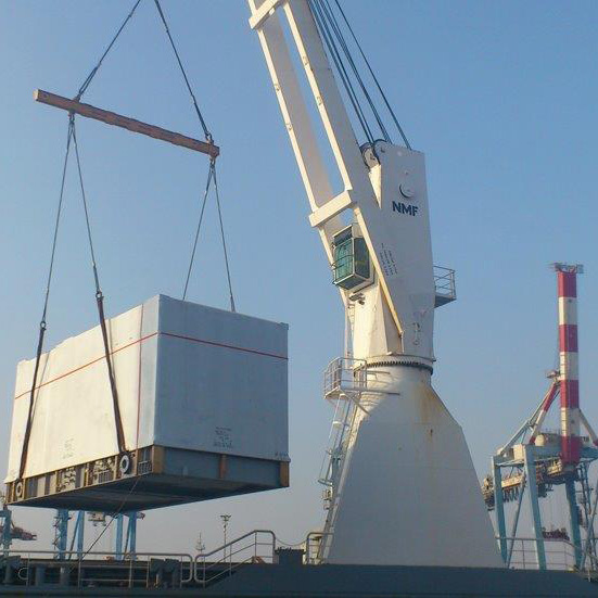 גלובוס, אחסנה ולוגיסטיקה, שינוע ושילוח בינלאומי, ספינה