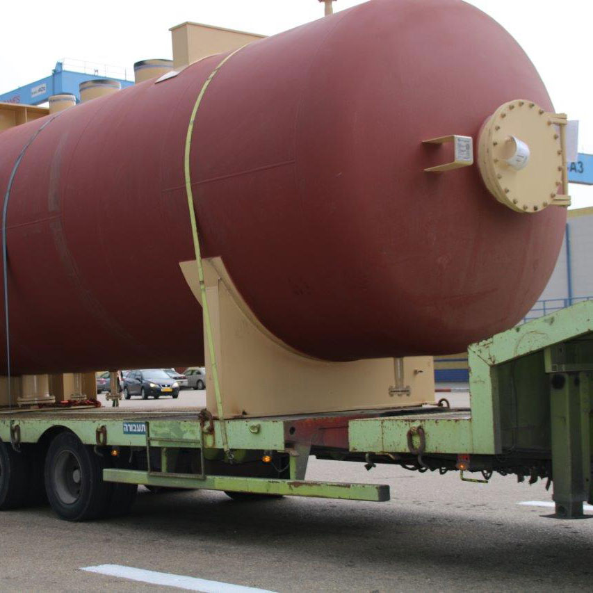 גלובוס, אחסנה ולוגיסטיקה, שינוע ושילוח בינלאומי, משאית