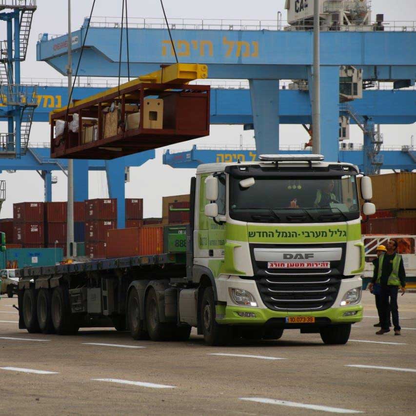 גלובוס, אחסנה ולוגיסטיקה, שינוע ושילוח בינלאומי, משאית