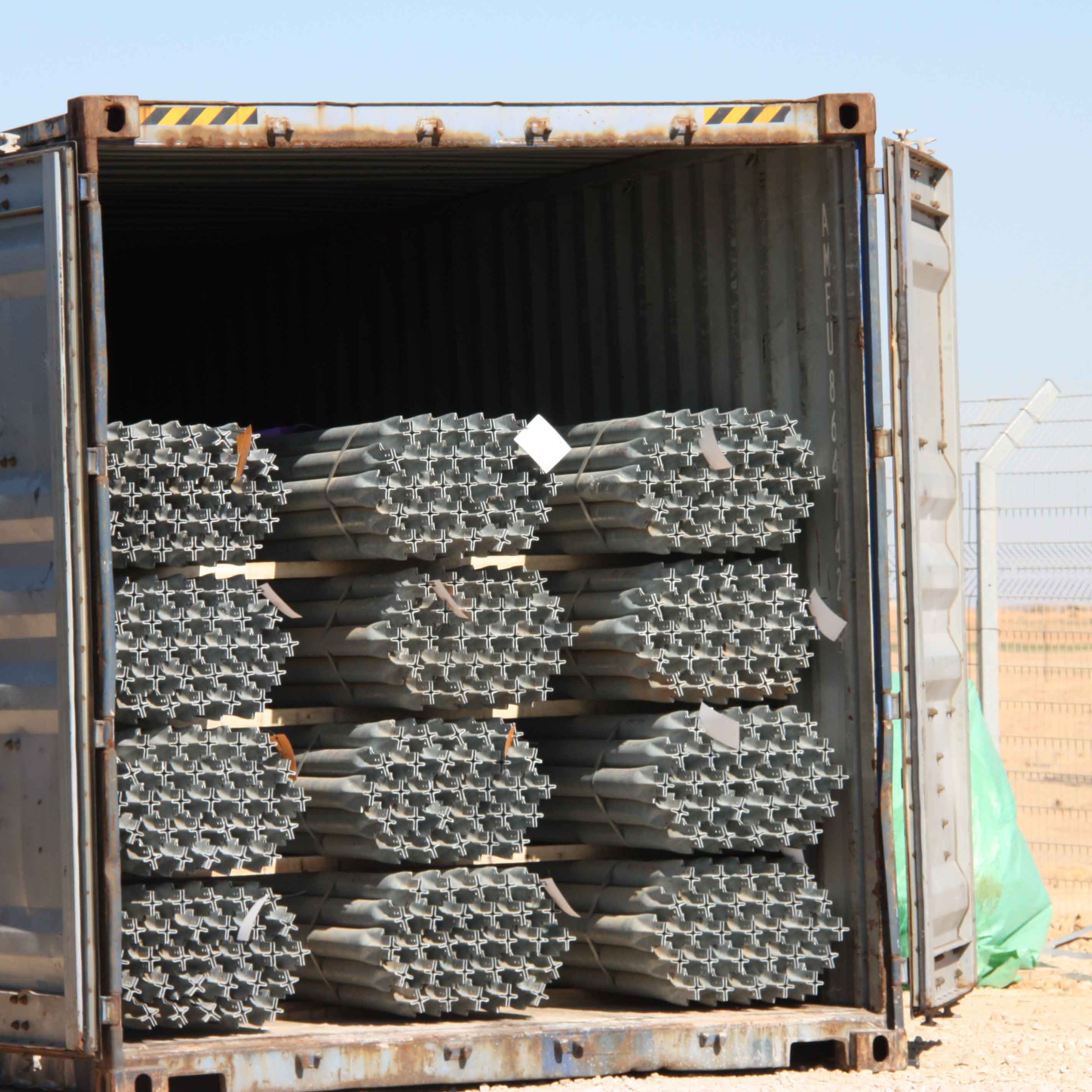 גלובוס, אחסנה ולוגיסטיקה, שירותים באתרי לקוחות, מלגזה