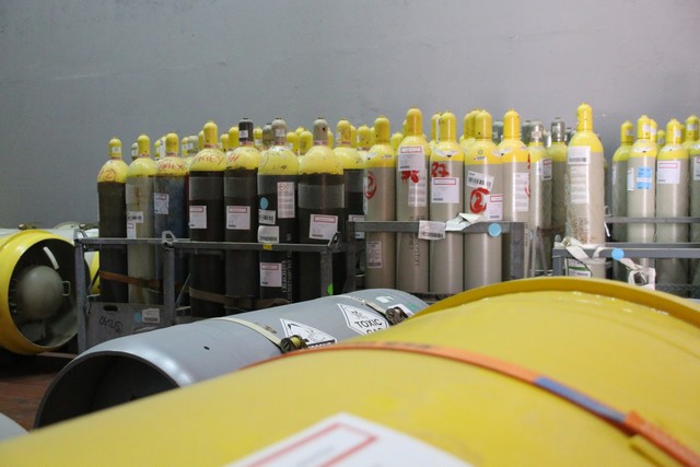 גלובוס, אחסנה ולוגיסטיקה, חומרים מסוכנים