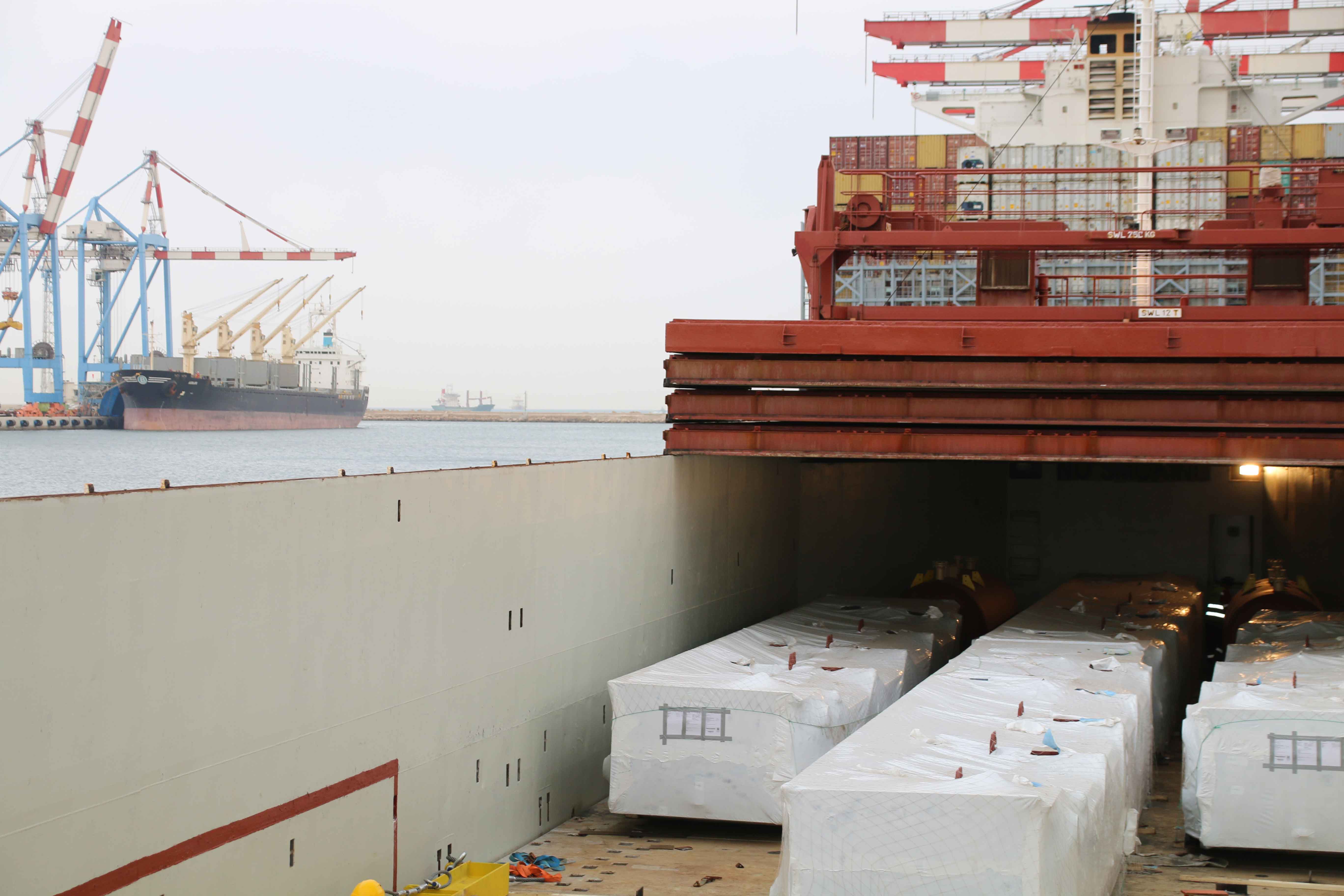 גלובוס, אחסנה ולוגיסטיקה, פרויקטים מיוחדים, ספינה