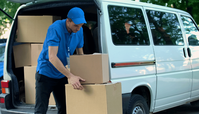 יבוא לישראל באמצעות חברת שילוח מחול