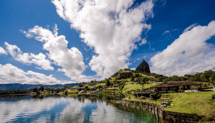 שירותי שילוח בינלאומי לקולומביה